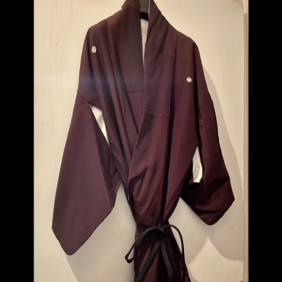 Vintage Silk Japanese Kimono (Size Large- XLarge) - Picture 3 of 6